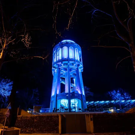 Centre Piac Flat * ديبريتْسين