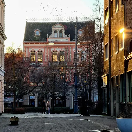 شقة Centre Piac Flat ديبريتْسين