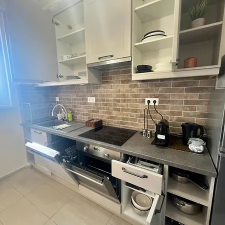 Centre Piac Flat شقة ديبريتْسين